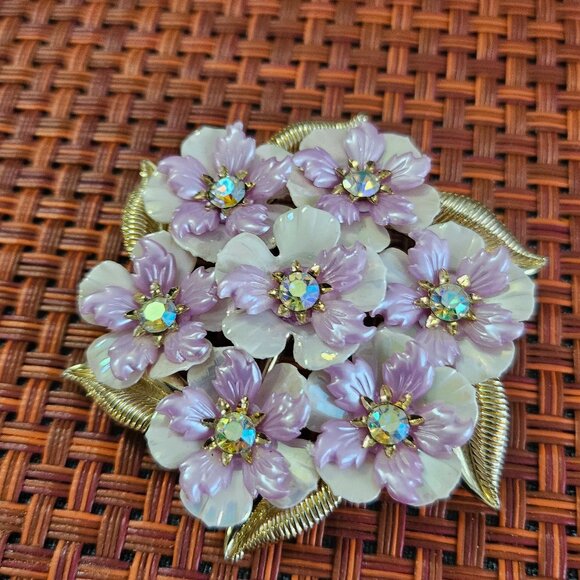 Coro Jewelry - Vintage Coro Brooch